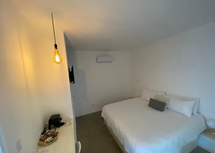 Yaxa Hotel