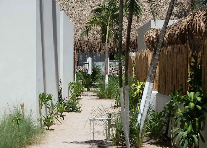 Yaxa Hotel 4*